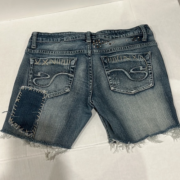 Women’s blue low rise bermuda denim short size 7 - Picture 3 of 9
